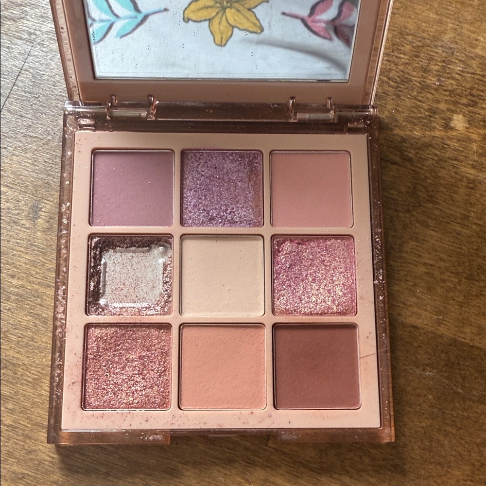 Makeup bundle - Picture 3 of 8